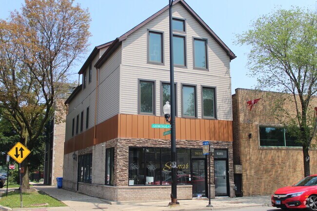 Building Photo - 3658 W Armitage Ave Unit 1 Rental