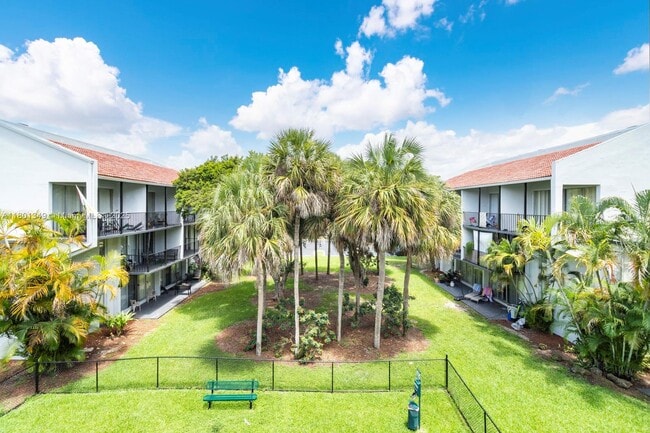 Photo - 2920 Forest Hills Blvd Apartment Unit A3G