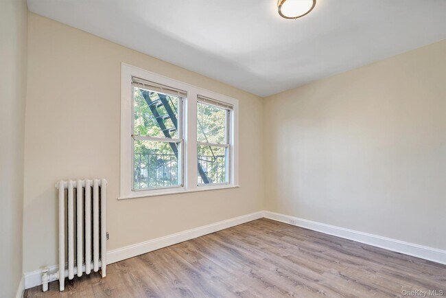 Photo - 641 Willis Ave Unit 2 Front