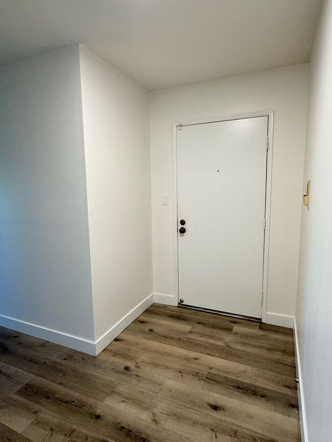 Photo - 1061 Park Ave