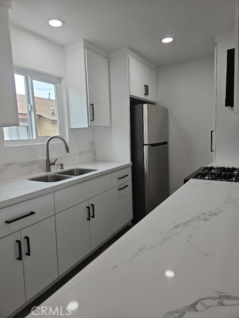 Photo - 1365 Villa St