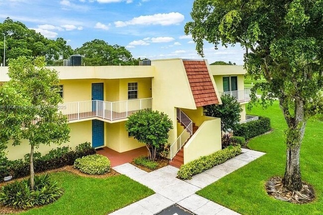 Photo - 550 Oaks Ln Unidad 202