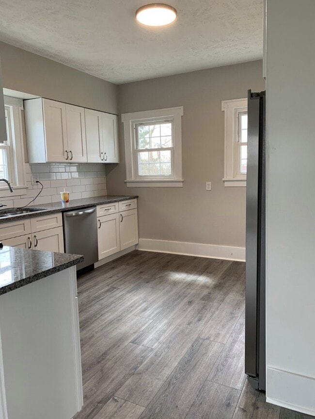 Photo - 257 Lovers Ln