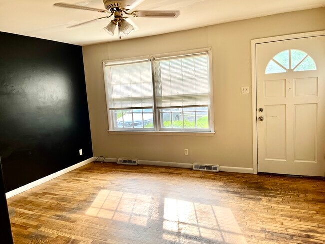 Photo - 272 Liverpool Rd