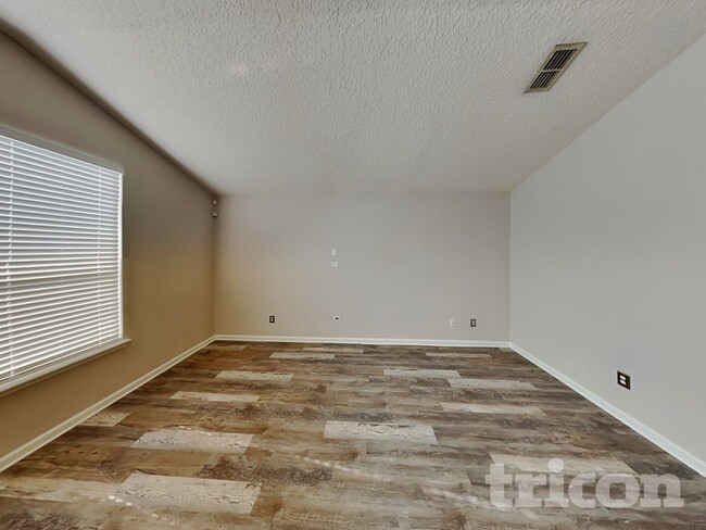 Photo - 13698 Devan Lee Dr N
