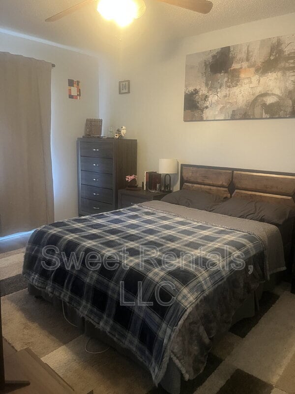 Photo - 343 Briarbend Rd