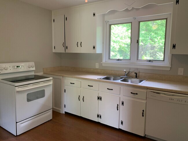 Great Light - 1630 Peachtree Road