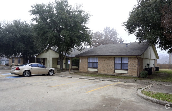 Photo - Kaufman Retirement Village