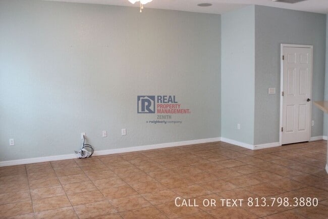 Photo - 1415 Summergate Dr