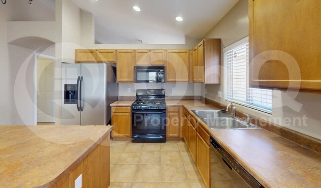 Photo - 579 W Tara Danette Dr