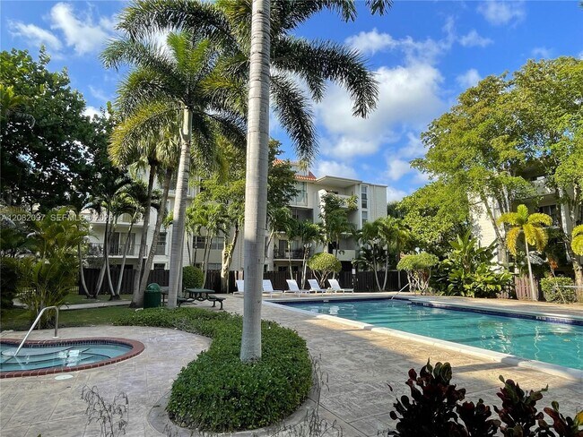 Photo - 6904 N Kendall Dr Unit F405