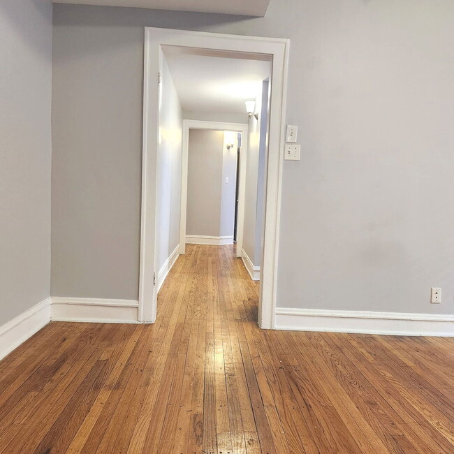 Photo - 3015 W Armitage Ave Unit 2E