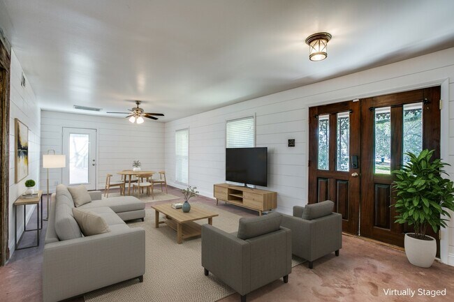 Photo - 8503 Manhattan Dr