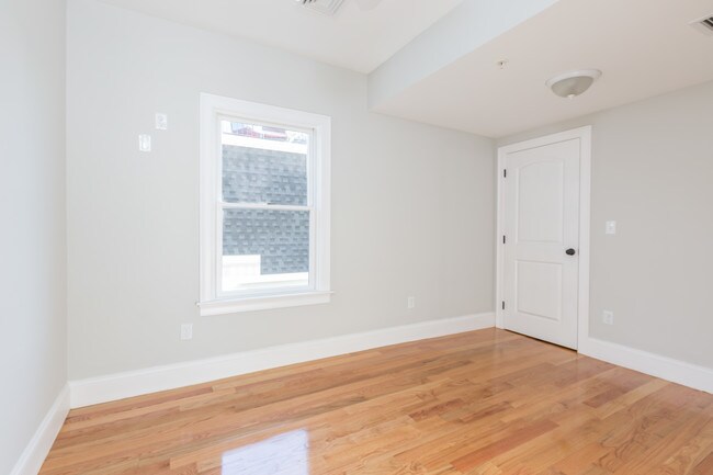 Photo - Sumner Street