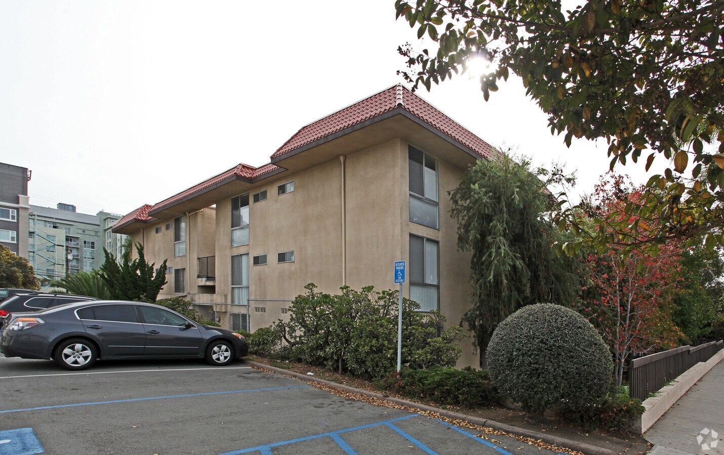 Photo - Loma Cresta Apartments