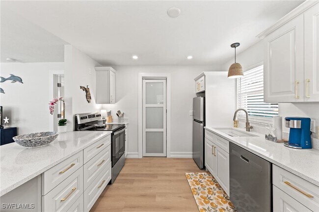 Photo - 1100 Highlands Dr