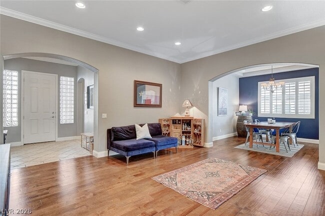 Photo - 10553 Linderhof Ave