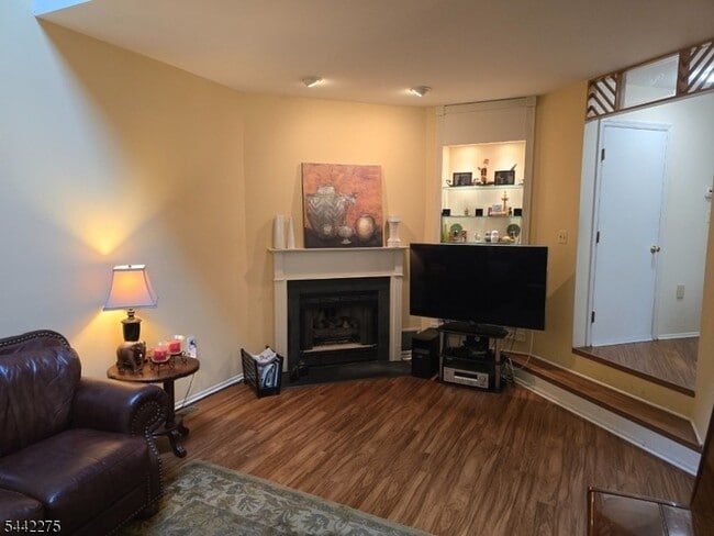 Photo - 41 Arbor Cir