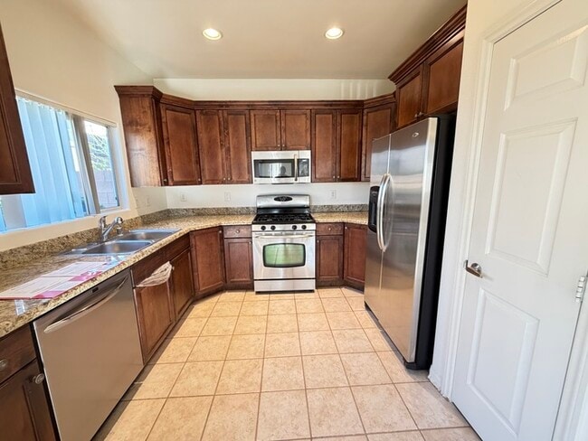 Photo - Carry Over Showing: This property has been shown before and will be rented to the first most qual...