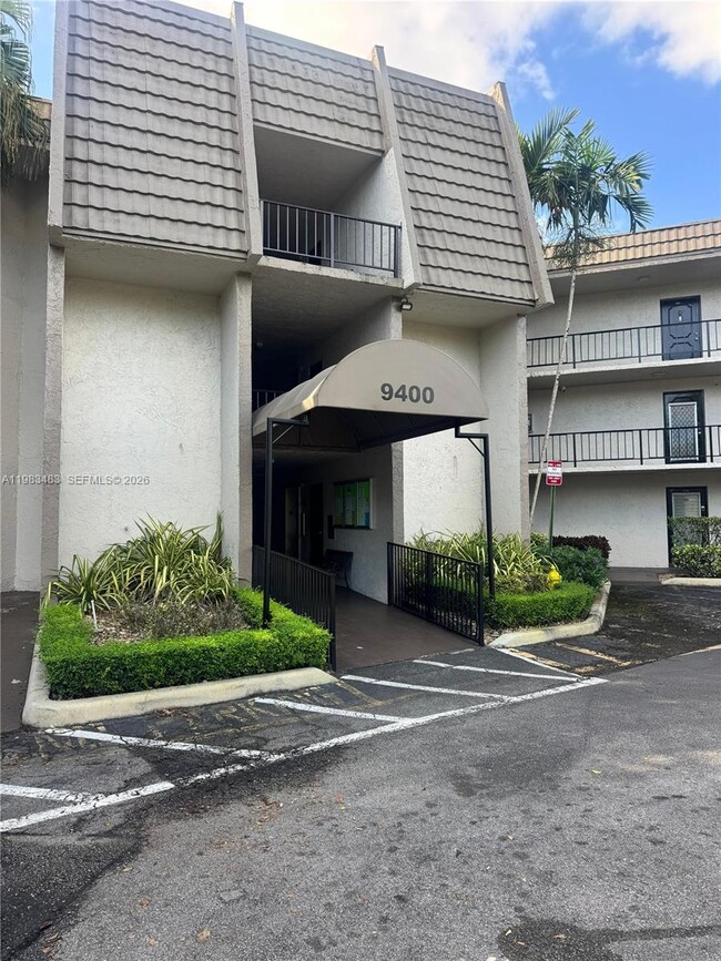 9400 Lime Bay Blvd Unit 206