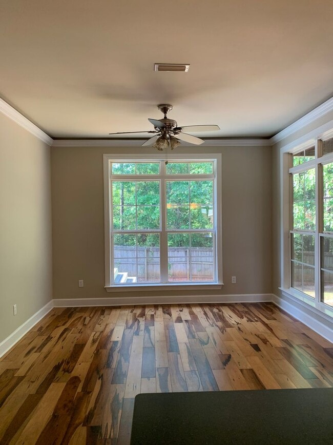 Photo - 102 Valley Chase Dr