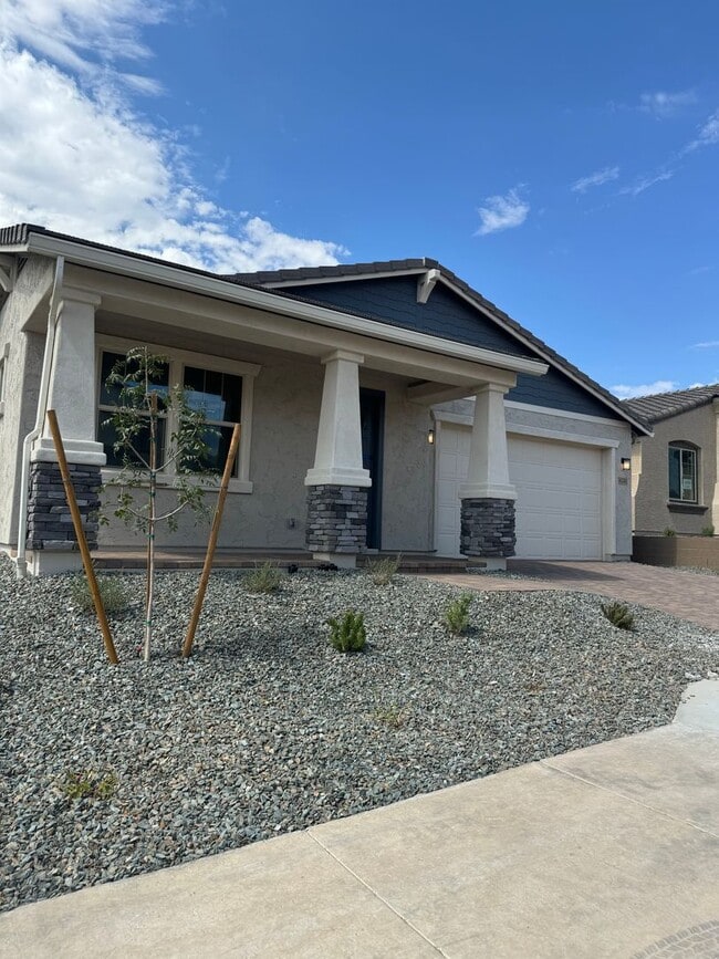 Building Photo - BRAND NEW HOME IN SENTERO CROSSING