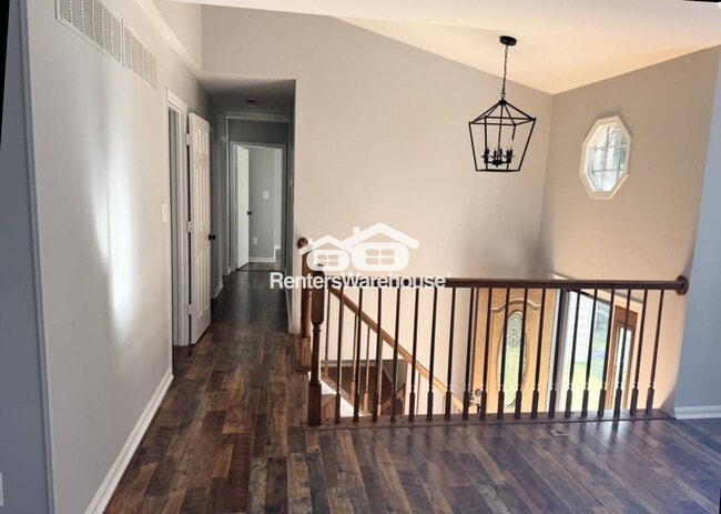 Photo - 6435 Williams St