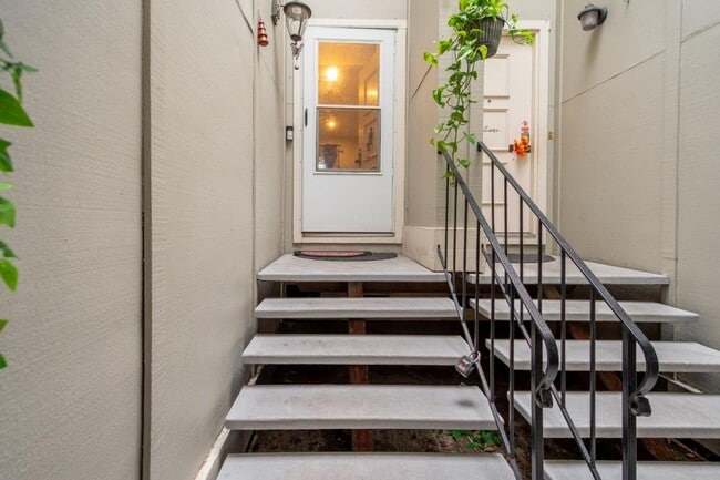 Photo - Beautiful Townhome in Northpoint Community in Cupertino!