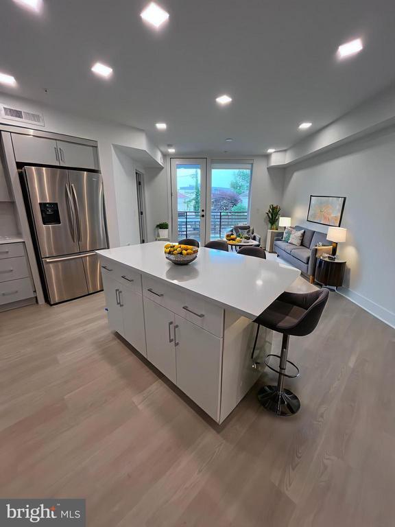 Photo - 701 N Henry St Unidad 213