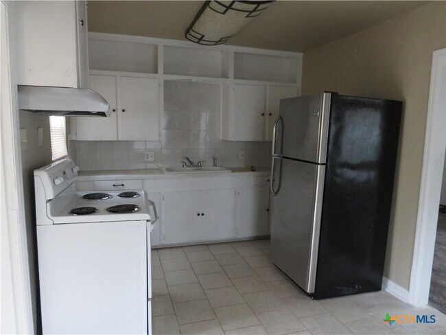 Photo - 214 E Munroe Ave