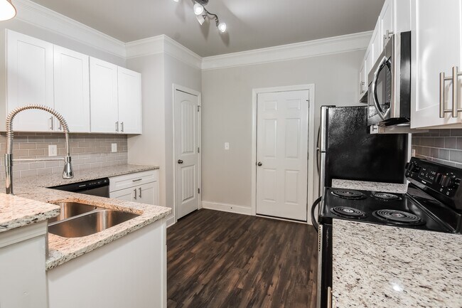 Photo - 243 Riley Cir