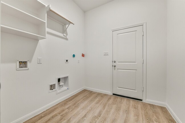 Photo - 3914 Sugardale St