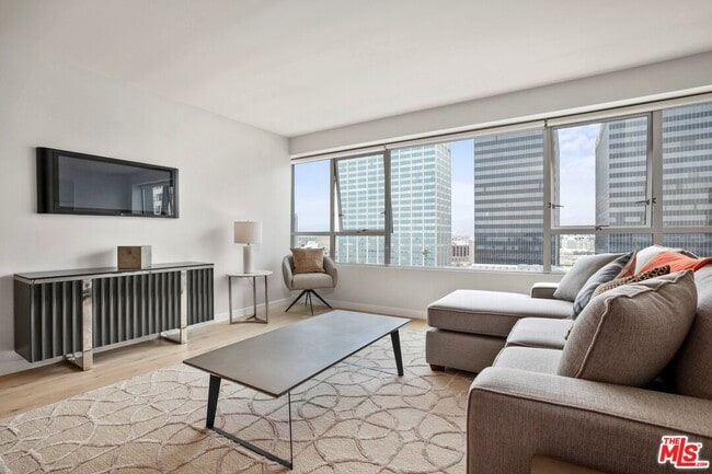 Photo - 3460 W 7th St Unit 1002