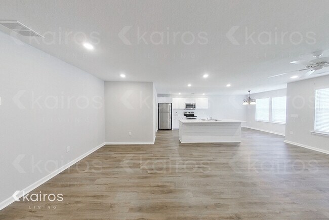 Photo - 11 Camper Cir