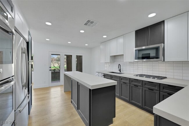 Photo - 7132 Mission Hills Dr