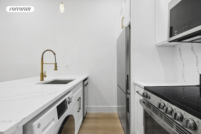 Photo - 202 W 96th St