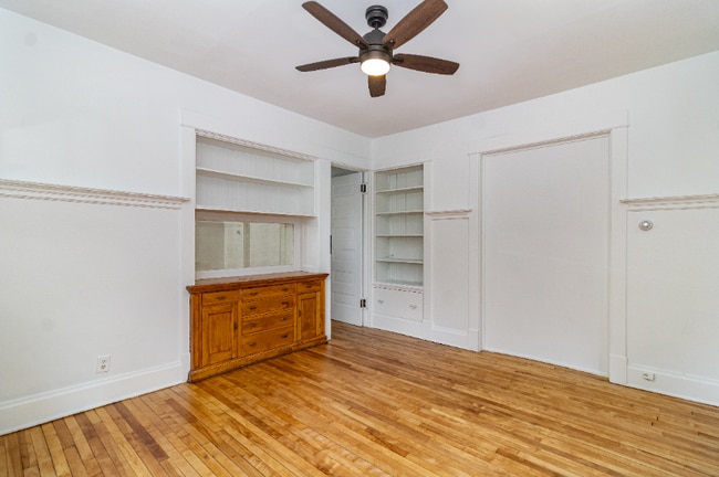 Photo - 822 W 35th St Unit 2