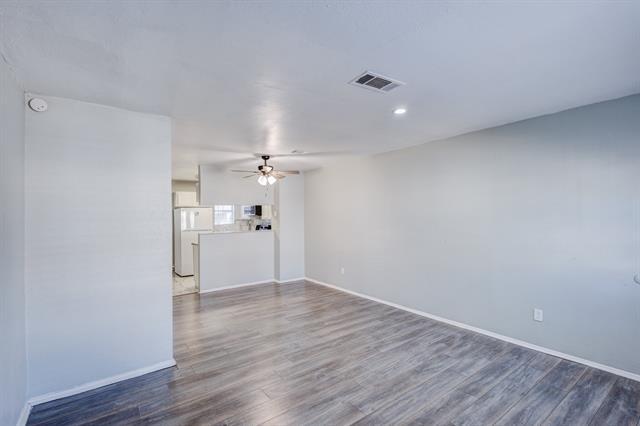 Photo - 613 Carriagehouse Ln Unit 5