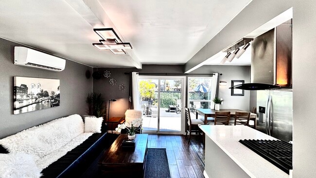 Photo - 2118 Grand Ave Unit Pacific Beach Rental