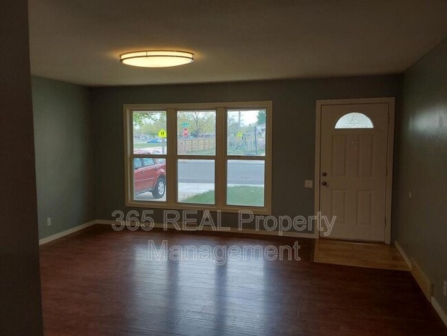 Photo - 2201 12th St