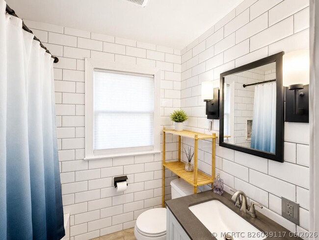 Photo - 322 S L St