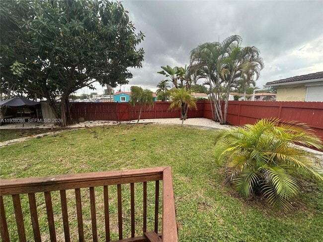 Building Photo - 1839 Wiley St Unit 1