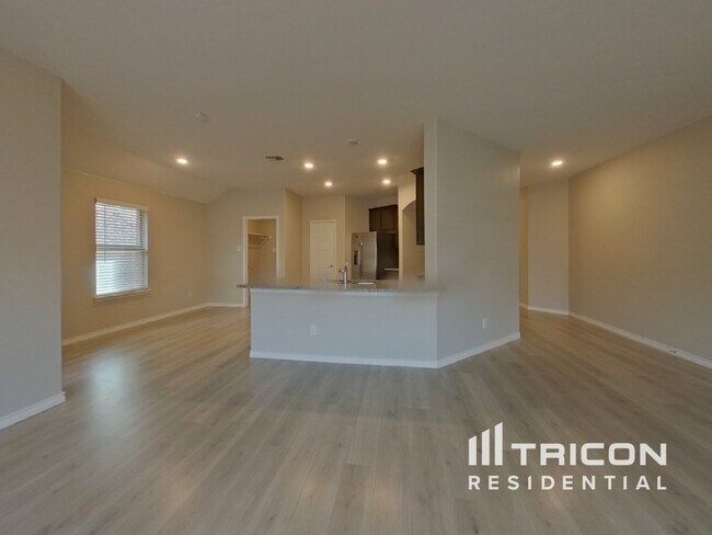 Photo - 126 Colony Way