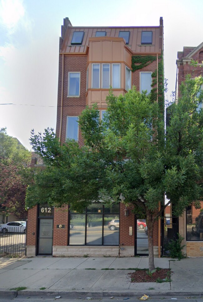 Building Photo - 612 S Western Ave Unit 2 Rental