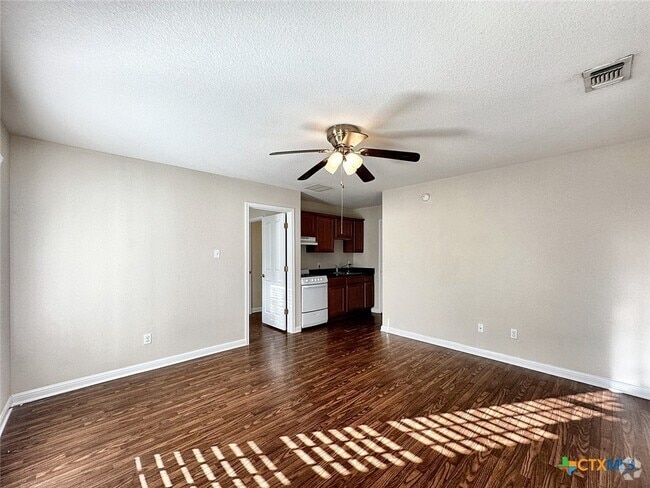 Building Photo - 148 Rush Haven Unit c Rental