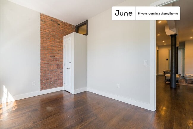 Room in Shared 4 bed/2 bath home in Bedford-Stuyvesant