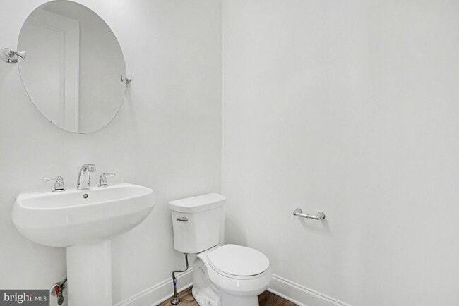 Photo - 205 Hoke Farm Way