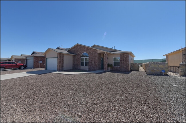 14408 Escalera Dr