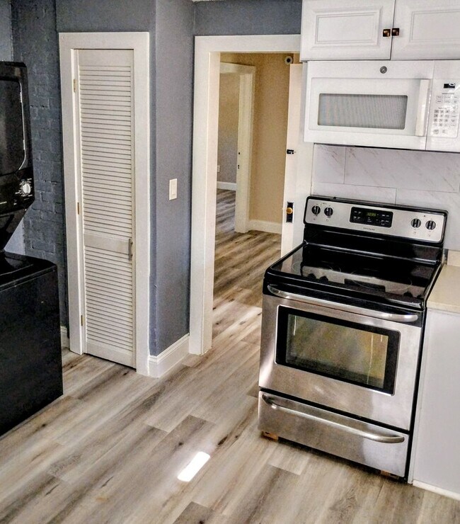 Photo - Daytona Beach Bungalow, with Guest House