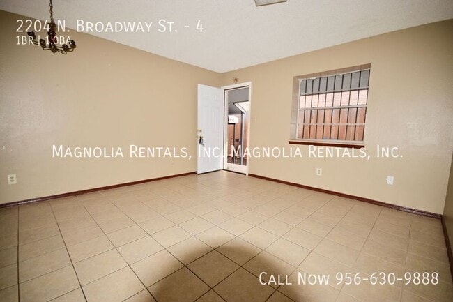 2204 N Broadway St Unit 4